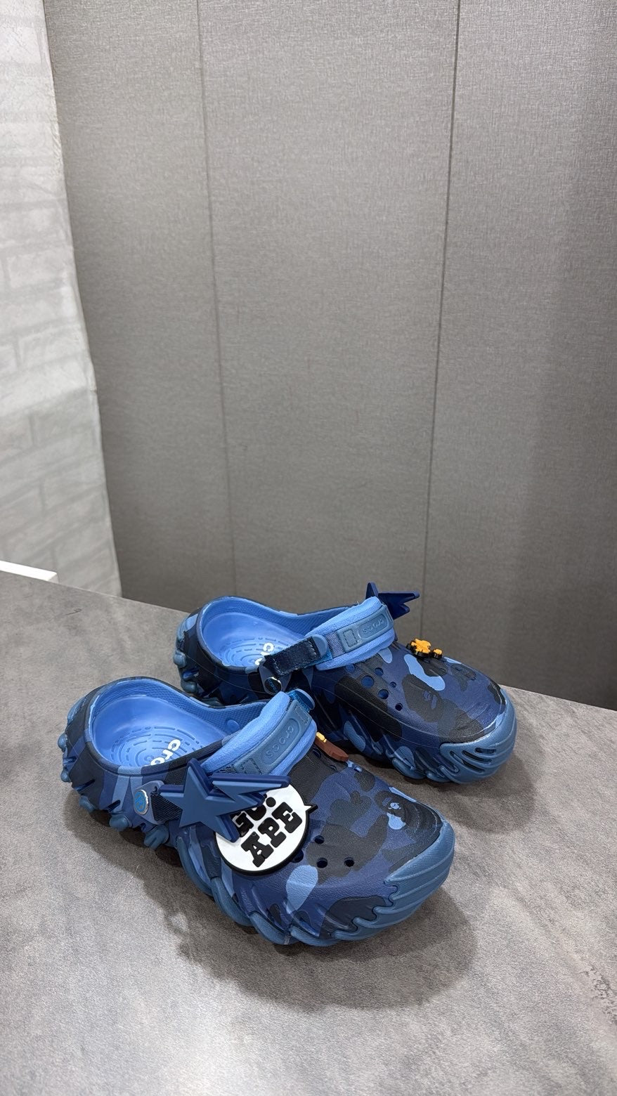 Crocs bape 2026