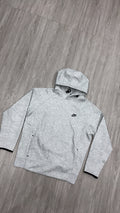 Pull Nike tech