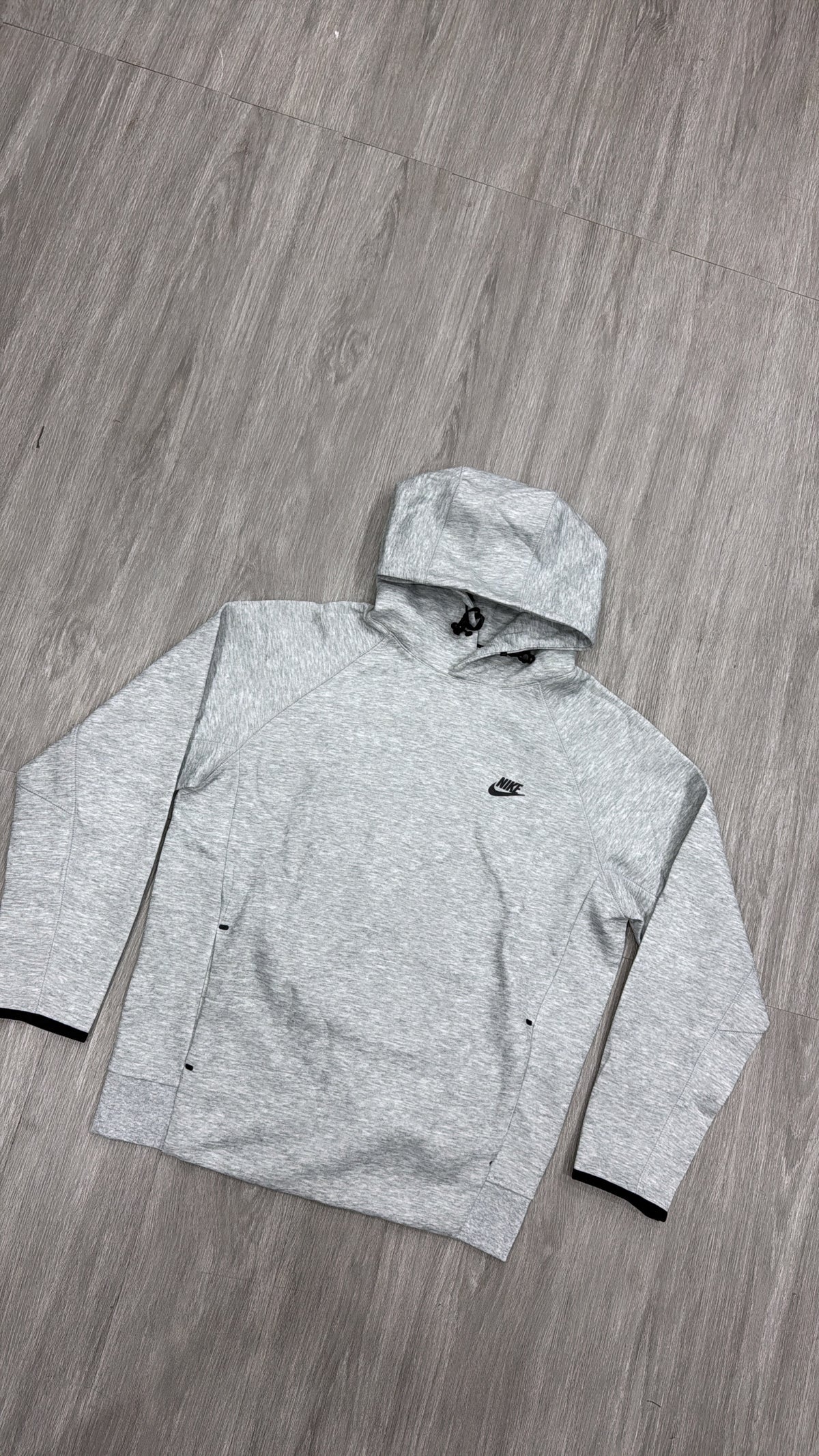 Pull Nike tech
