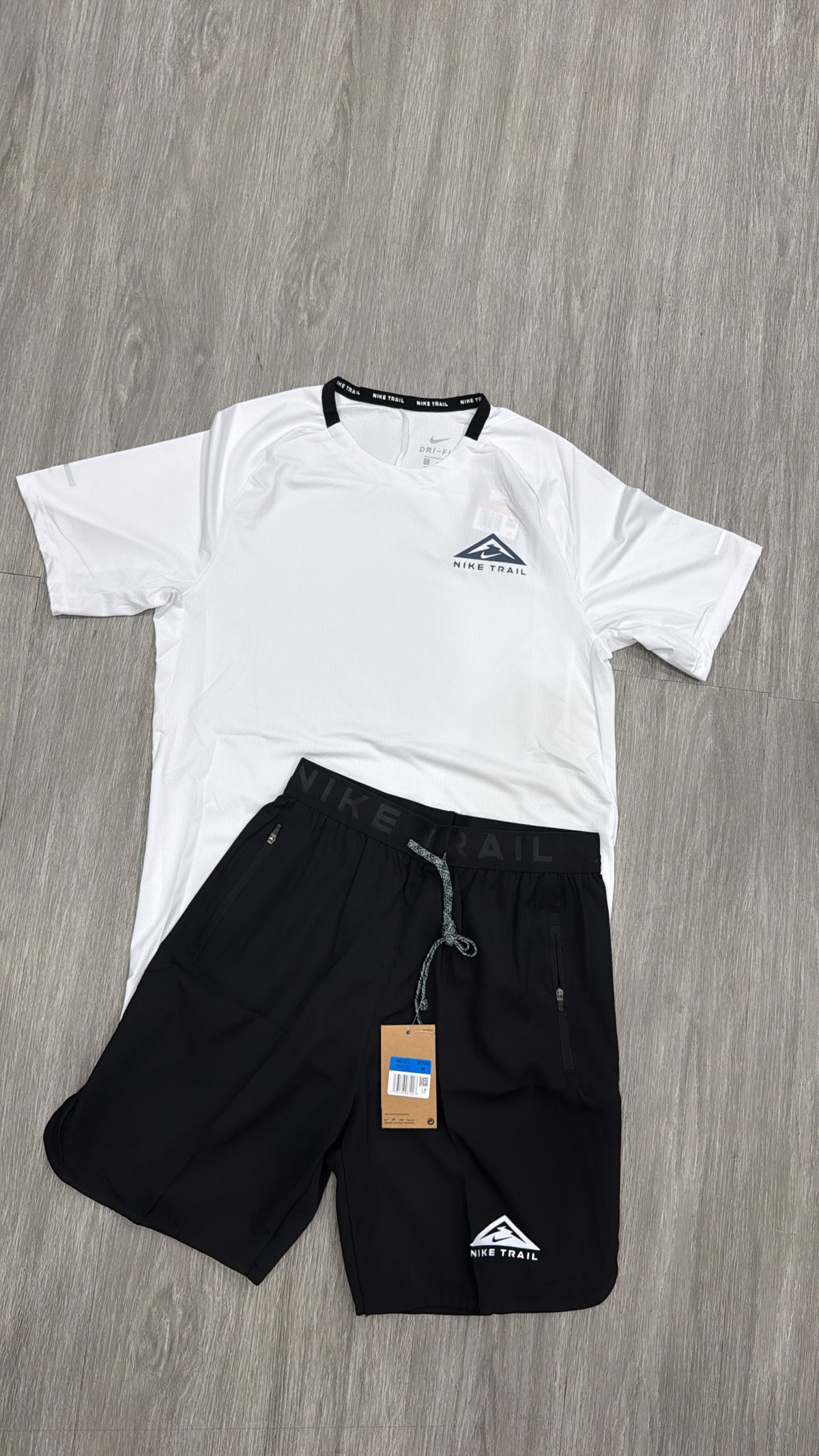 Ensemble Nike trail