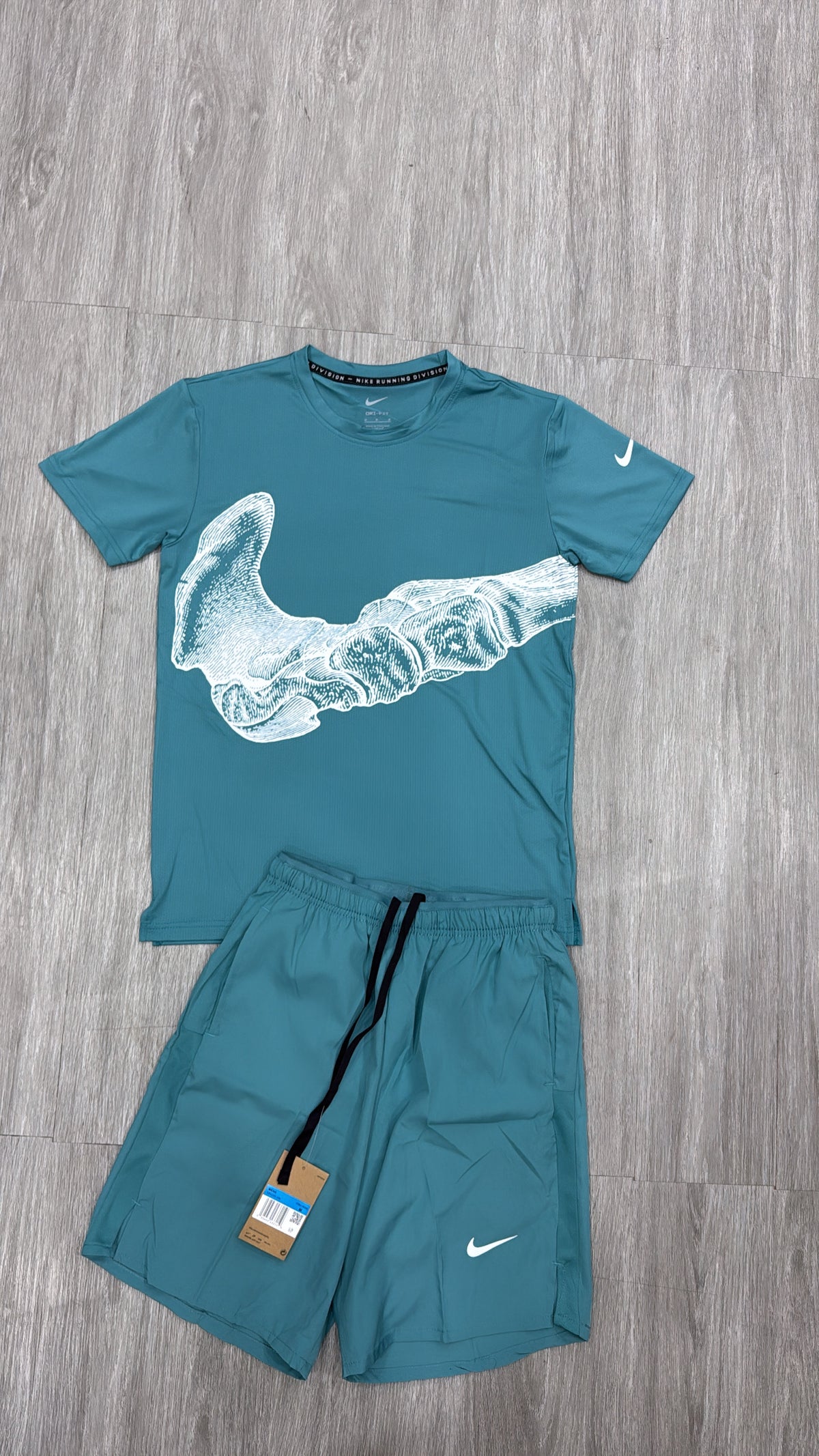 Ensemble Nike running squelette