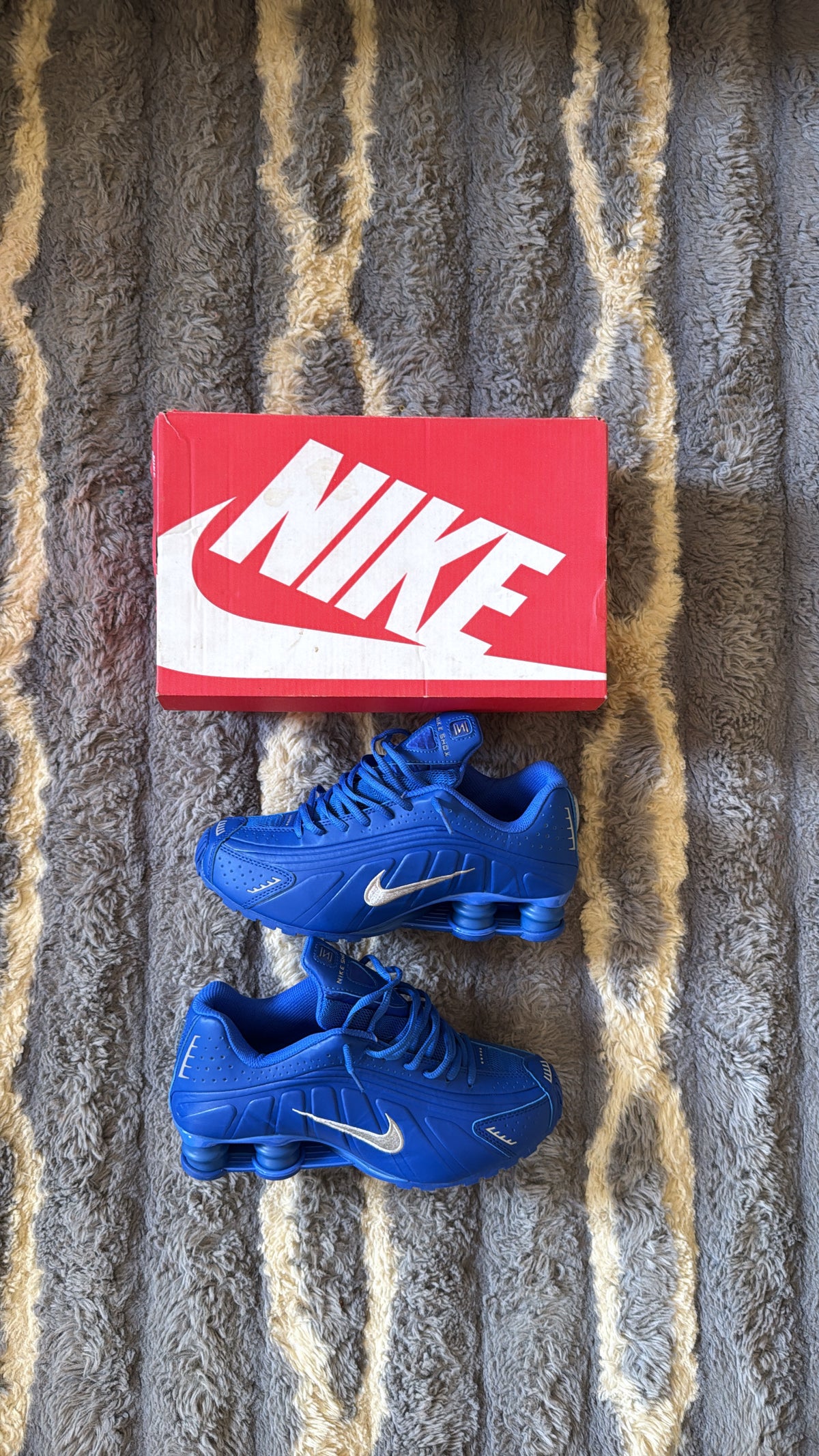 Nike shox r4