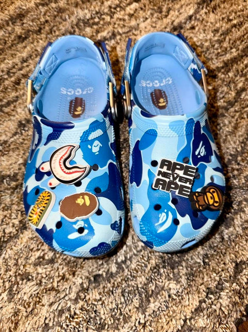 Crocs bape bleu